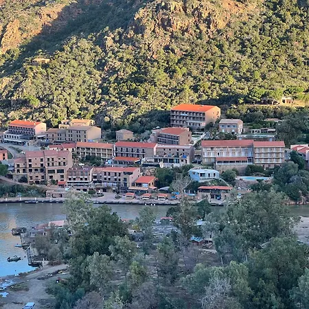 Le Porto * Porto (Corsica)